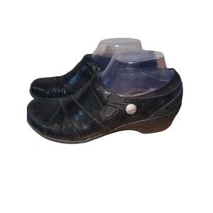 Clarks Womens Channing Ann‎ Clogs Shoes Black Leather Zip Low Snake Print 8.5 M